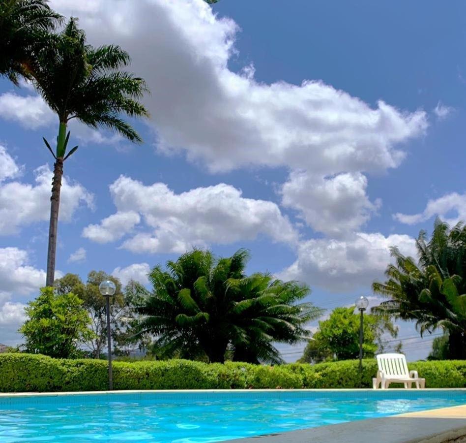Hotel Tres Palmeiras Gravatá Exterior foto